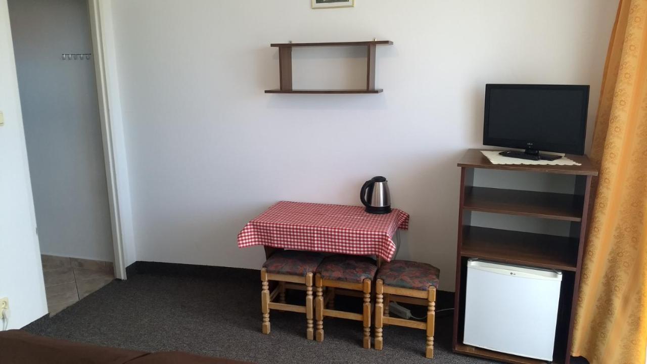 Klif Pokoje Goscinne W Centrum Blisko Morza Ustronie Morskie Bagian luar foto